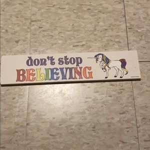 Unicorn “Don’t Stop Believing” Wall Decor